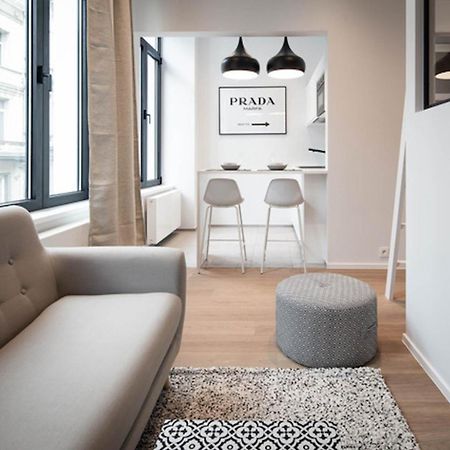 Studios Fully Equipped Near Place Stephanie Bryssel Exteriör bild